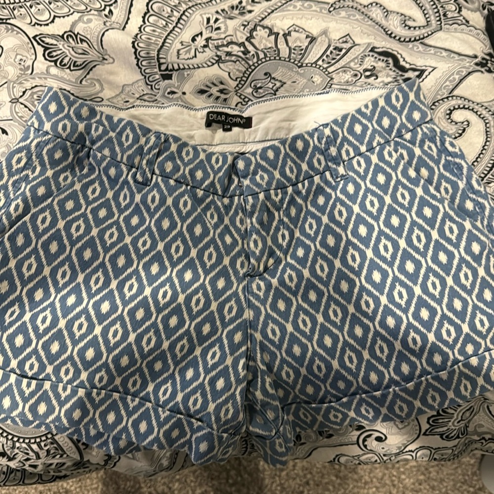 Dear John short. Size 29